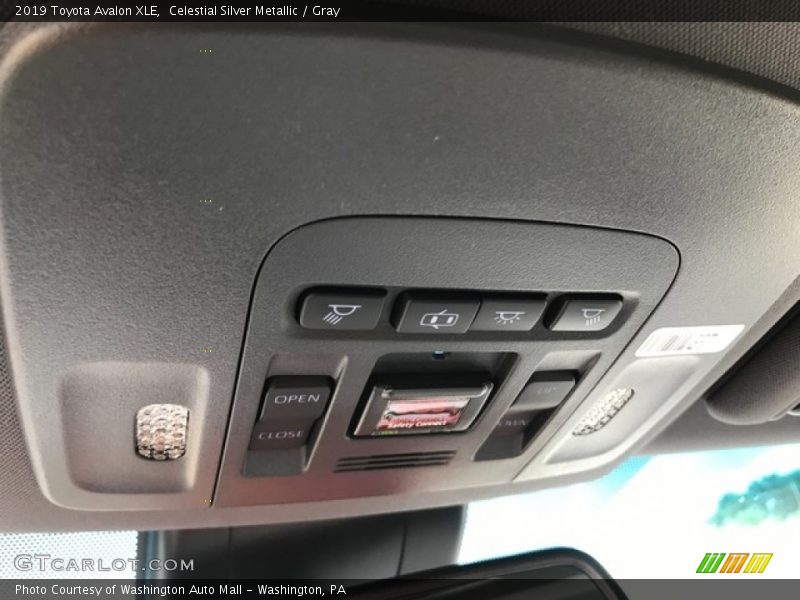 Celestial Silver Metallic / Gray 2019 Toyota Avalon XLE