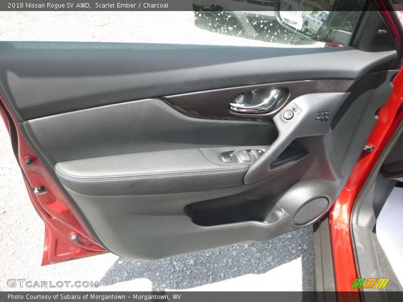 Scarlet Ember / Charcoal 2018 Nissan Rogue SV AWD