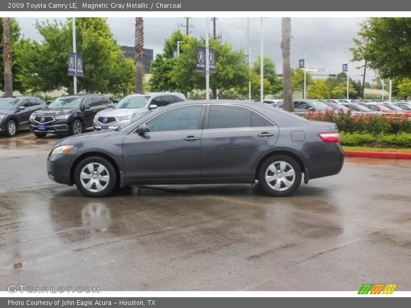 Magnetic Gray Metallic / Charcoal 2009 Toyota Camry LE