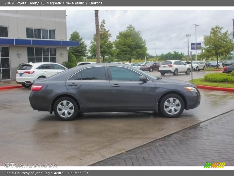 Magnetic Gray Metallic / Charcoal 2009 Toyota Camry LE