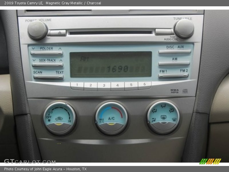 Magnetic Gray Metallic / Charcoal 2009 Toyota Camry LE