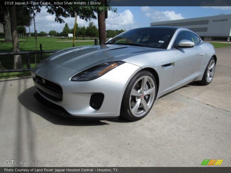 Front 3/4 View of 2018 F-Type Coupe