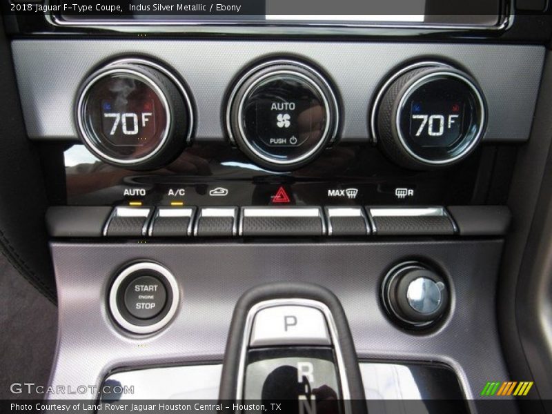 Controls of 2018 F-Type Coupe