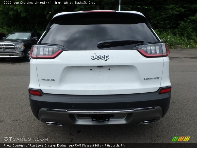 Bright White / Black/Ski Grey 2019 Jeep Cherokee Limited 4x4