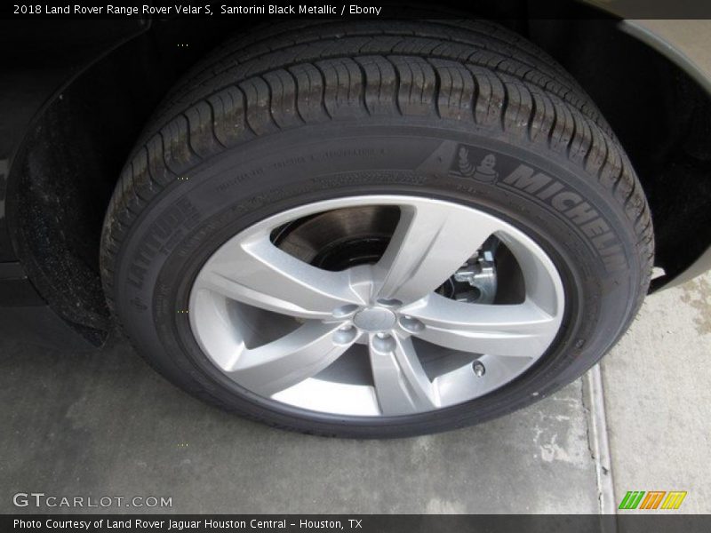 Santorini Black Metallic / Ebony 2018 Land Rover Range Rover Velar S