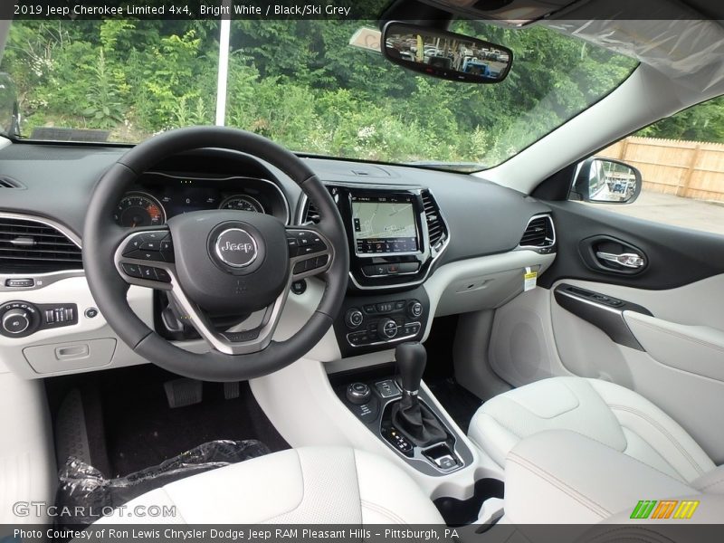 Bright White / Black/Ski Grey 2019 Jeep Cherokee Limited 4x4