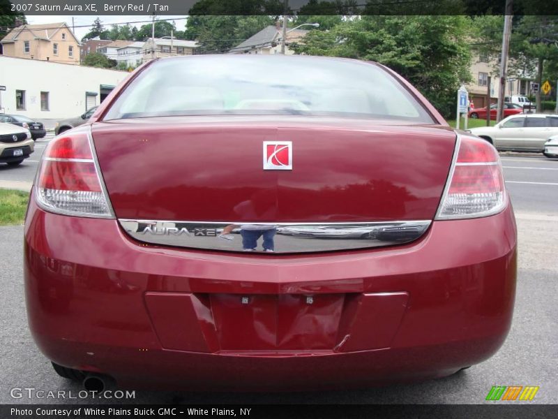Berry Red / Tan 2007 Saturn Aura XE