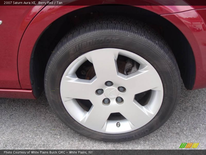 Berry Red / Tan 2007 Saturn Aura XE
