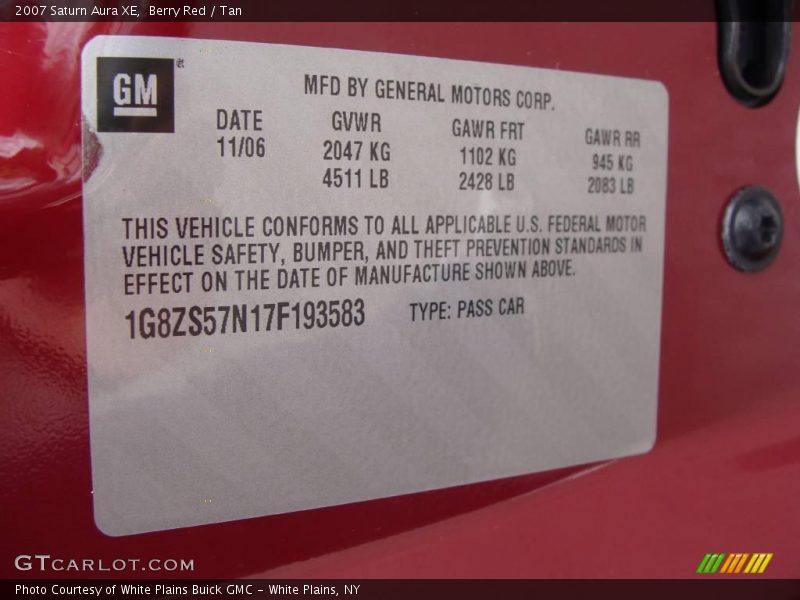 Berry Red / Tan 2007 Saturn Aura XE