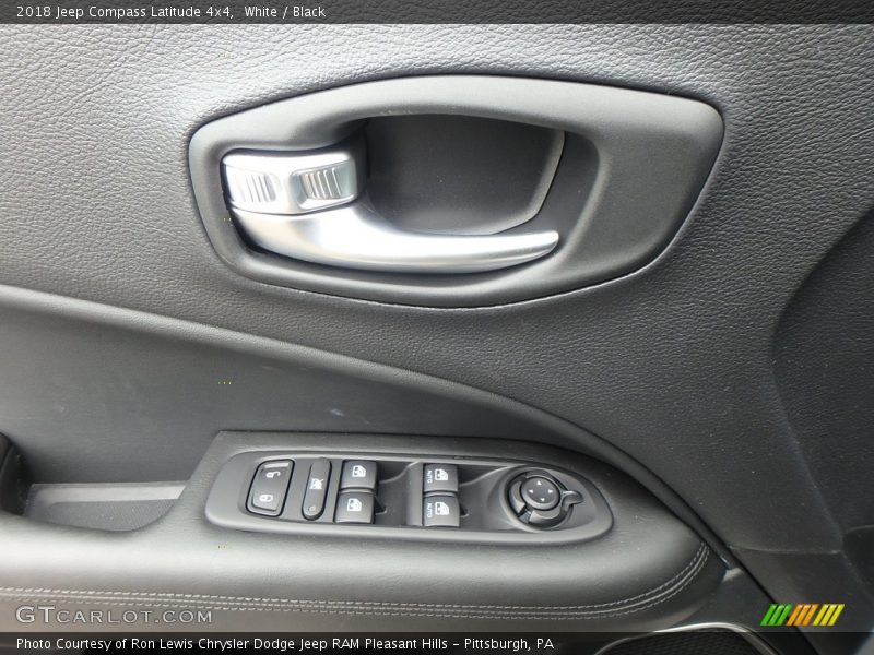 White / Black 2018 Jeep Compass Latitude 4x4