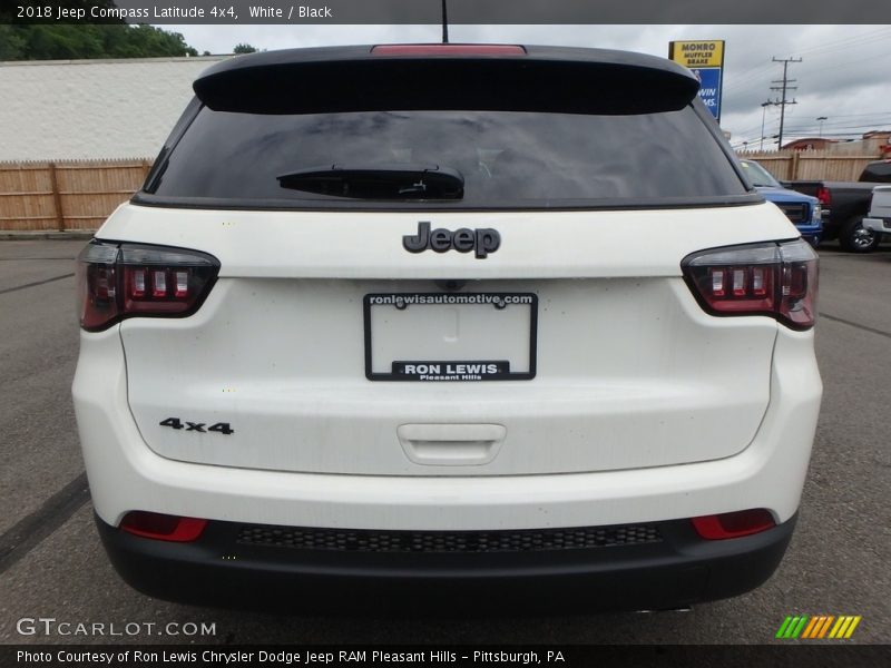 White / Black 2018 Jeep Compass Latitude 4x4