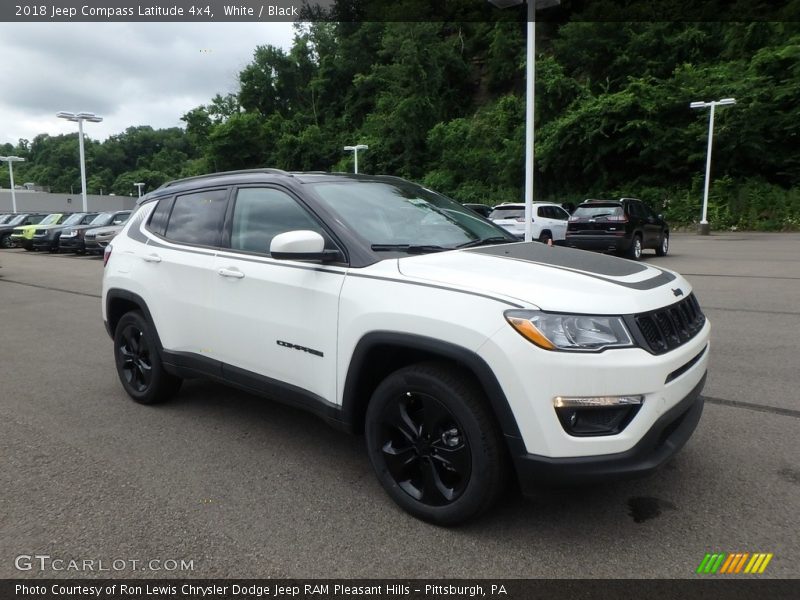 White / Black 2018 Jeep Compass Latitude 4x4