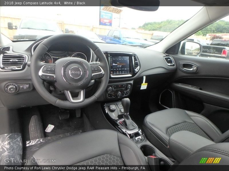 White / Black 2018 Jeep Compass Latitude 4x4