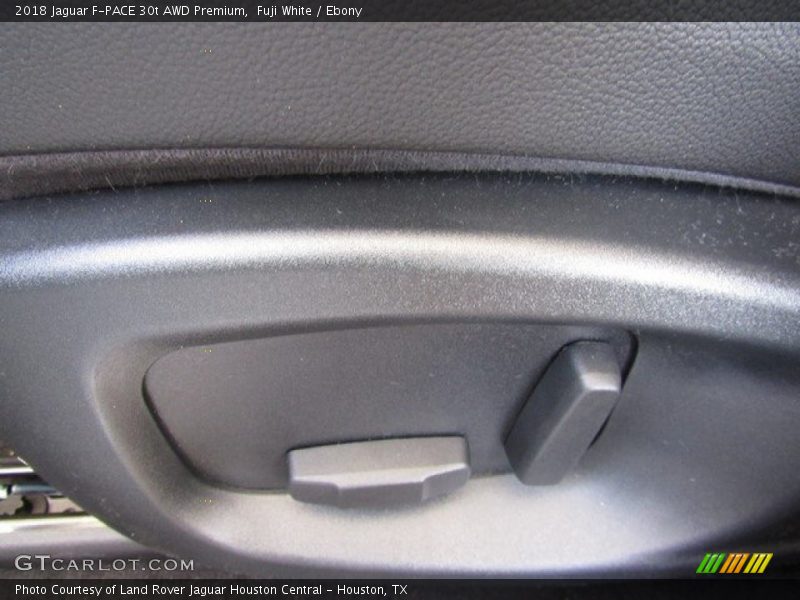 Fuji White / Ebony 2018 Jaguar F-PACE 30t AWD Premium