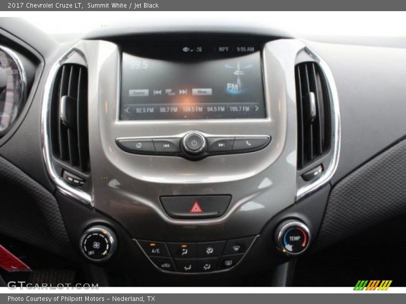 Summit White / Jet Black 2017 Chevrolet Cruze LT