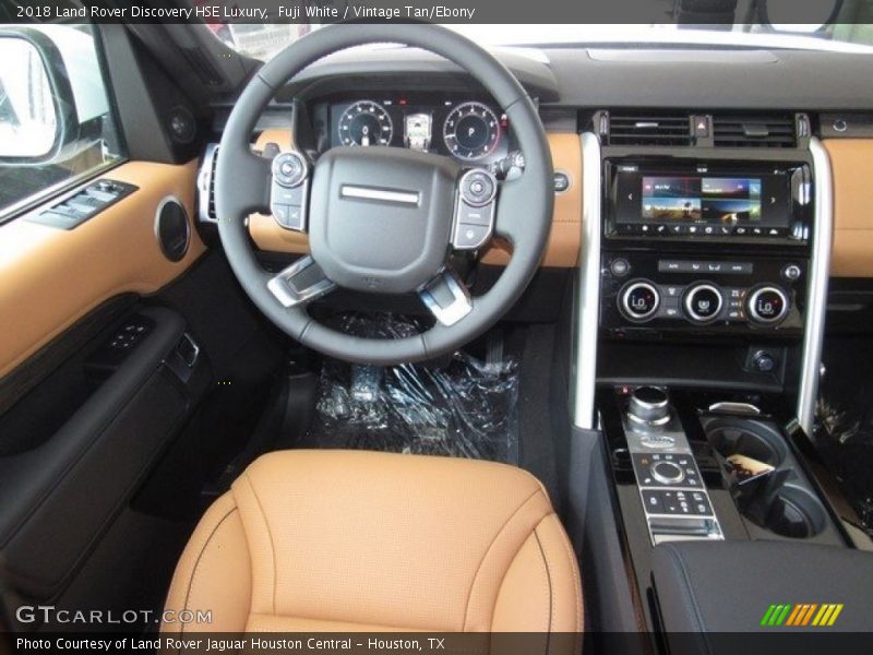Fuji White / Vintage Tan/Ebony 2018 Land Rover Discovery HSE Luxury