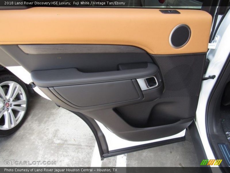 Fuji White / Vintage Tan/Ebony 2018 Land Rover Discovery HSE Luxury