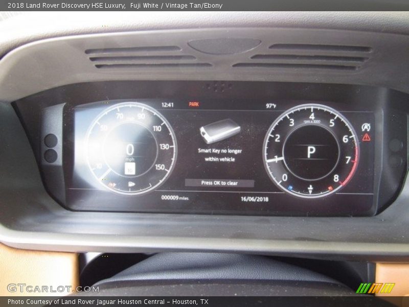 Fuji White / Vintage Tan/Ebony 2018 Land Rover Discovery HSE Luxury