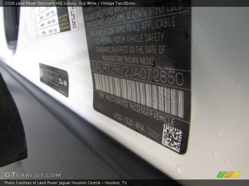 Fuji White / Vintage Tan/Ebony 2018 Land Rover Discovery HSE Luxury