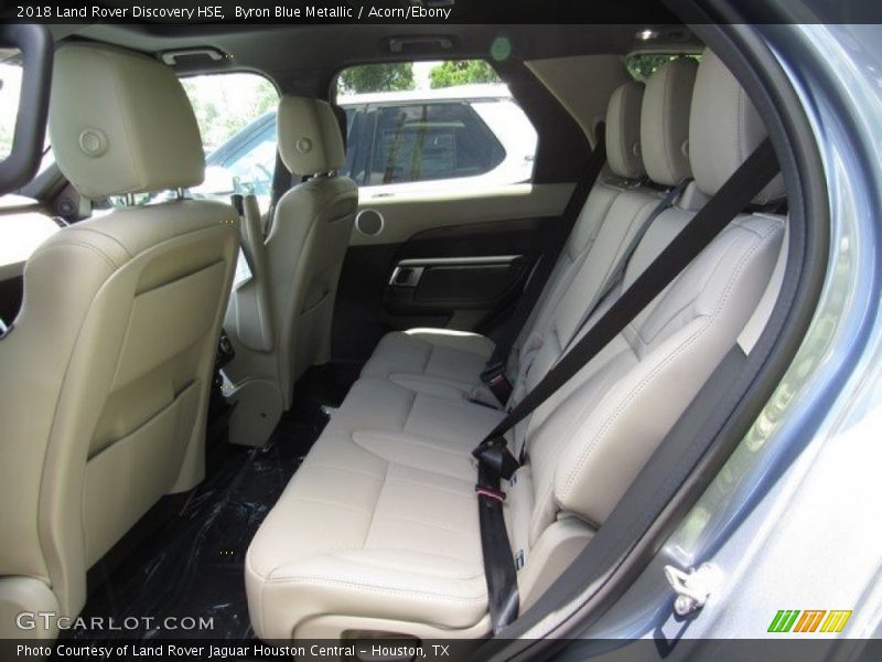 Byron Blue Metallic / Acorn/Ebony 2018 Land Rover Discovery HSE