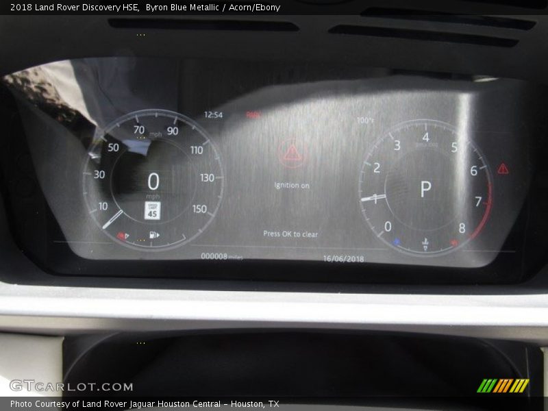 Byron Blue Metallic / Acorn/Ebony 2018 Land Rover Discovery HSE