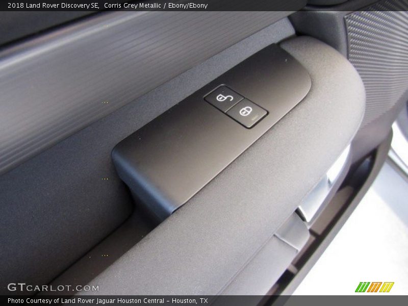 Corris Grey Metallic / Ebony/Ebony 2018 Land Rover Discovery SE