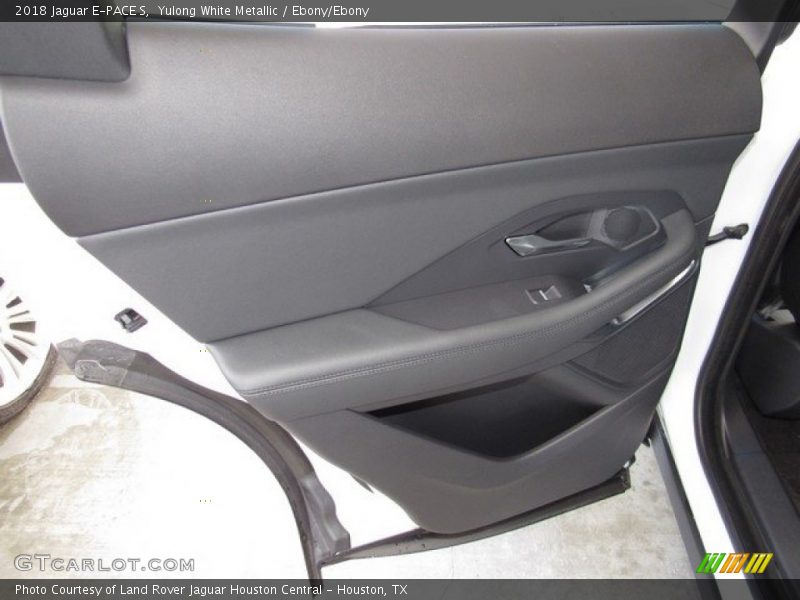 Yulong White Metallic / Ebony/Ebony 2018 Jaguar E-PACE S