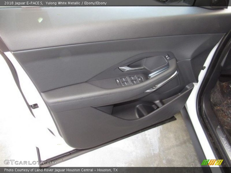 Yulong White Metallic / Ebony/Ebony 2018 Jaguar E-PACE S