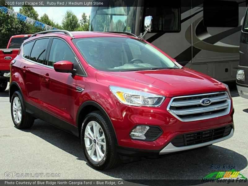 Ruby Red / Medium Light Stone 2018 Ford Escape SE