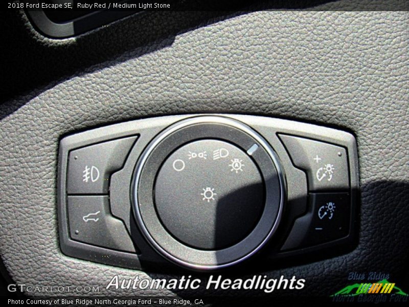 Ruby Red / Medium Light Stone 2018 Ford Escape SE