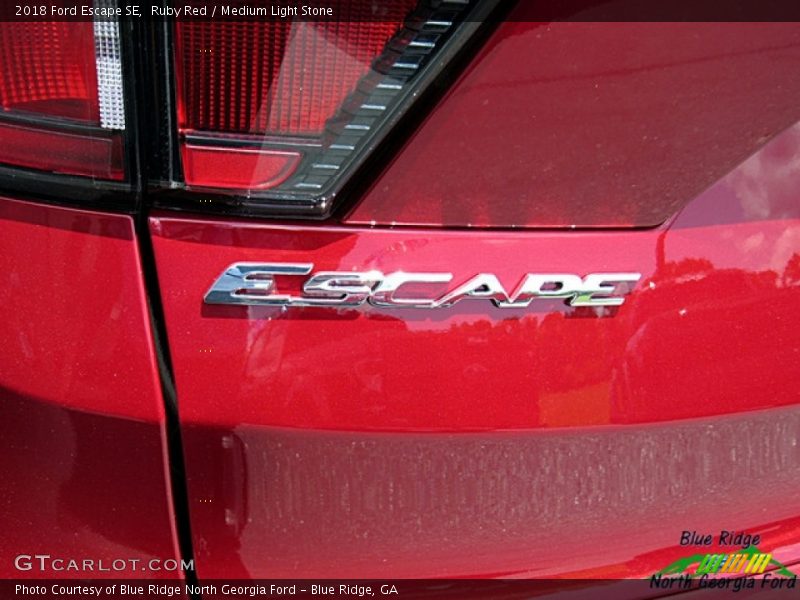 Ruby Red / Medium Light Stone 2018 Ford Escape SE