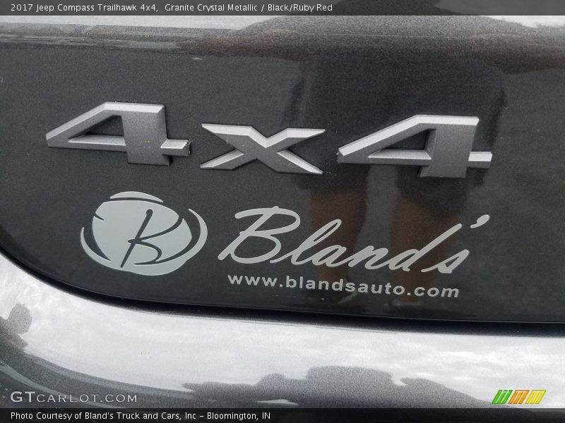 Granite Crystal Metallic / Black/Ruby Red 2017 Jeep Compass Trailhawk 4x4