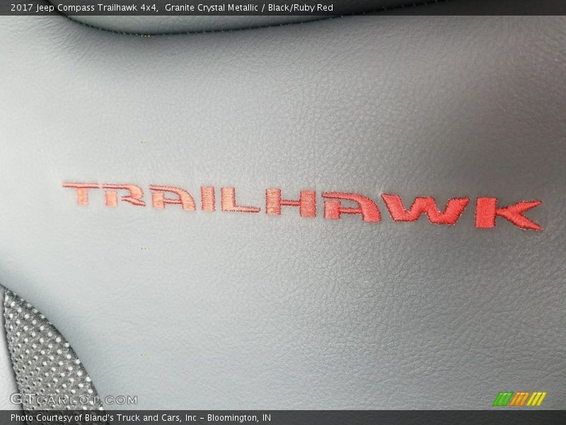 Granite Crystal Metallic / Black/Ruby Red 2017 Jeep Compass Trailhawk 4x4