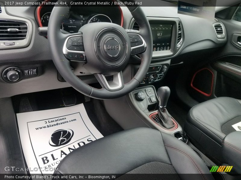 Granite Crystal Metallic / Black/Ruby Red 2017 Jeep Compass Trailhawk 4x4