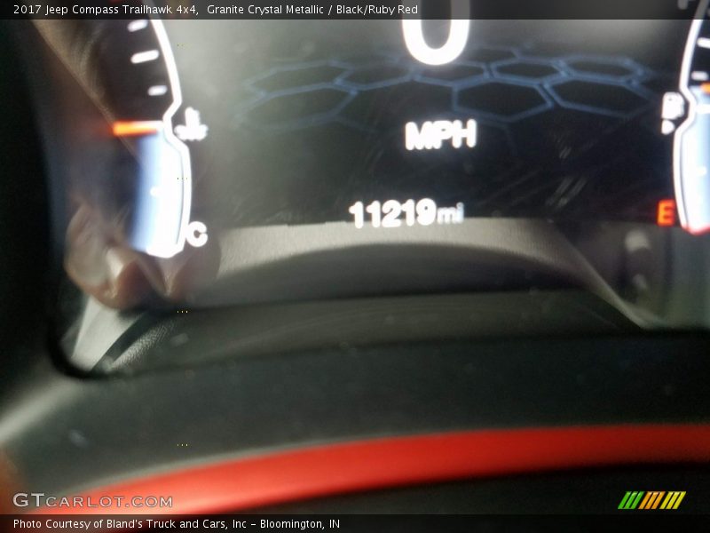 Granite Crystal Metallic / Black/Ruby Red 2017 Jeep Compass Trailhawk 4x4