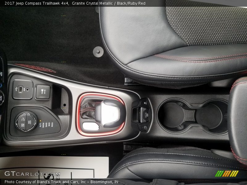 Granite Crystal Metallic / Black/Ruby Red 2017 Jeep Compass Trailhawk 4x4