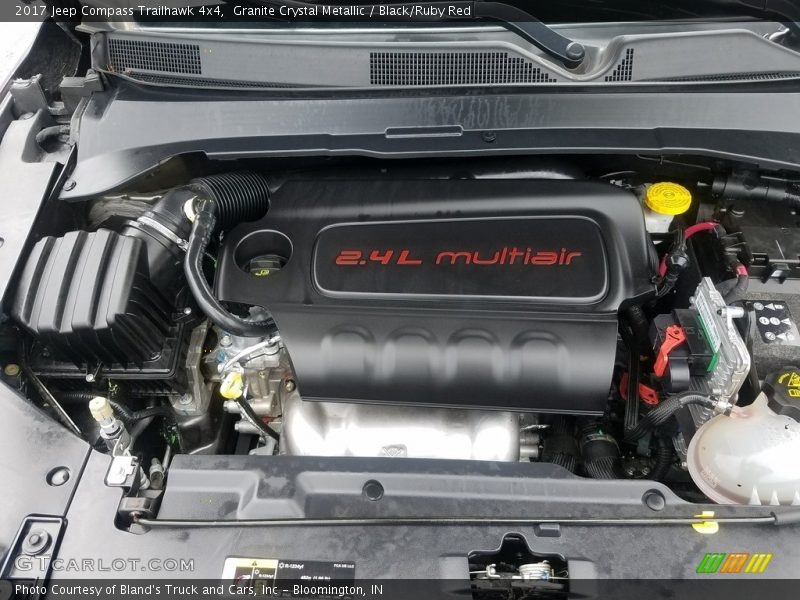 Granite Crystal Metallic / Black/Ruby Red 2017 Jeep Compass Trailhawk 4x4