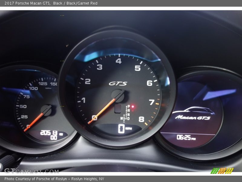 Black / Black/Garnet Red 2017 Porsche Macan GTS
