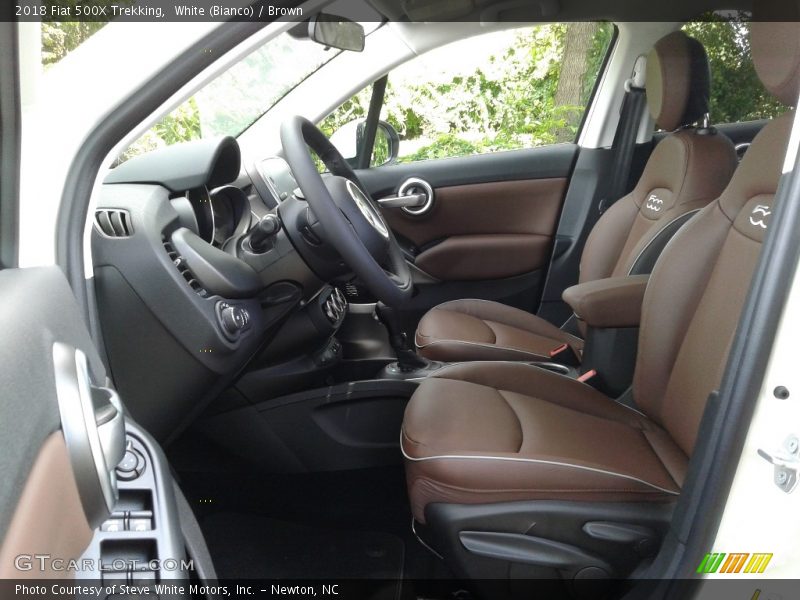  2018 500X Trekking Brown Interior