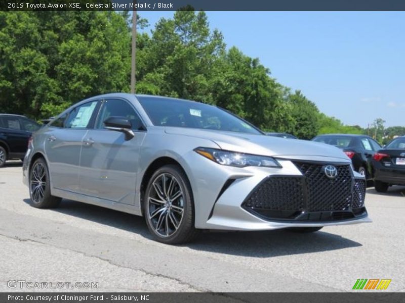Celestial Silver Metallic / Black 2019 Toyota Avalon XSE