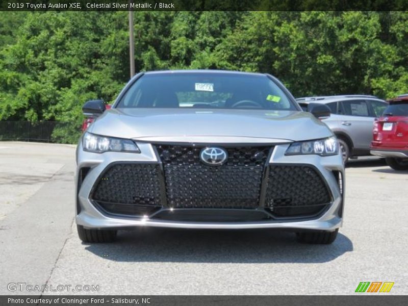 Celestial Silver Metallic / Black 2019 Toyota Avalon XSE