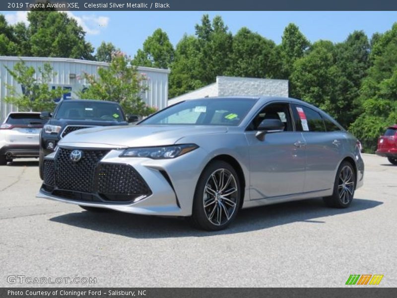 Celestial Silver Metallic / Black 2019 Toyota Avalon XSE