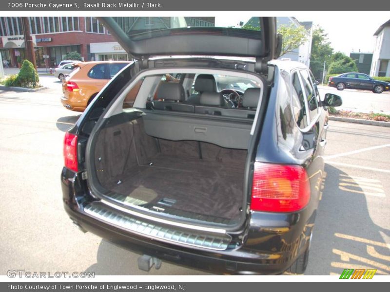 Basalt Black Metallic / Black 2006 Porsche Cayenne S