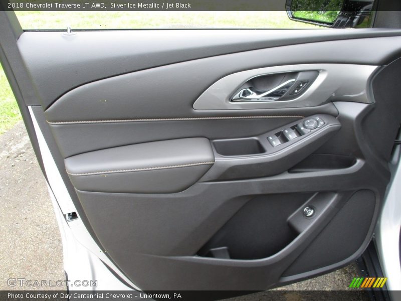 Silver Ice Metallic / Jet Black 2018 Chevrolet Traverse LT AWD