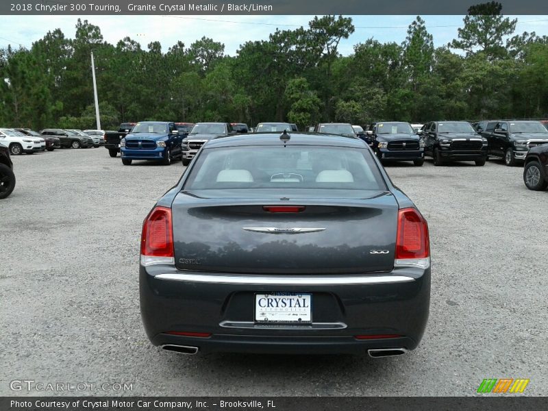 Granite Crystal Metallic / Black/Linen 2018 Chrysler 300 Touring