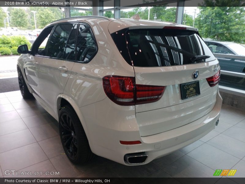 Alpine White / Black 2018 BMW X5 xDrive50i