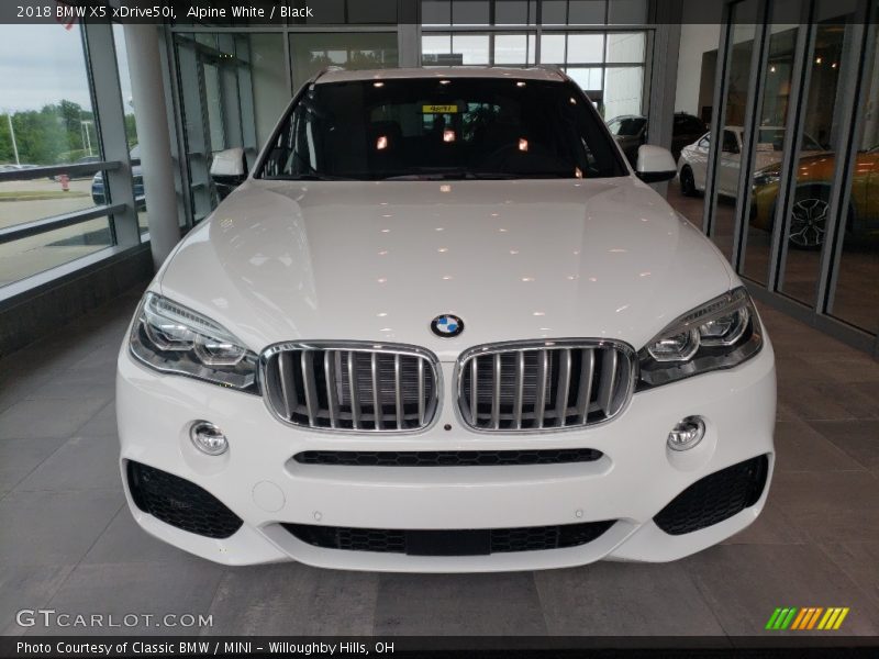 Alpine White / Black 2018 BMW X5 xDrive50i