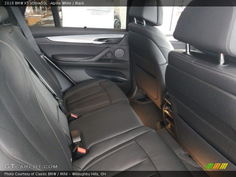 Alpine White / Black 2018 BMW X5 xDrive50i