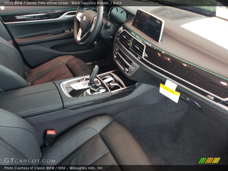 Black Sapphire Metallic / Black 2019 BMW 7 Series 740i xDrive Sedan