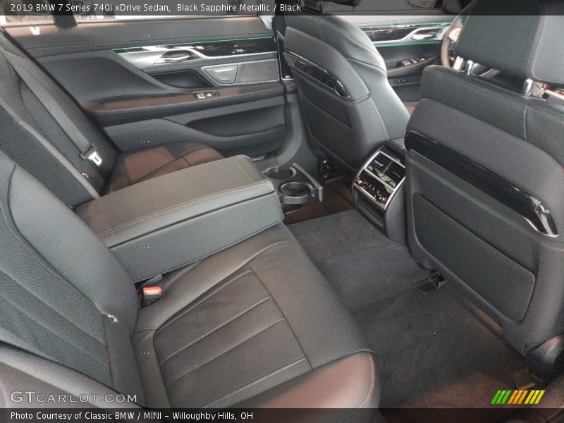 Black Sapphire Metallic / Black 2019 BMW 7 Series 740i xDrive Sedan